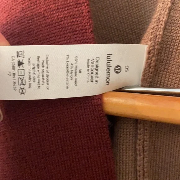 Lululemon Wrap - Picture 2 of 9